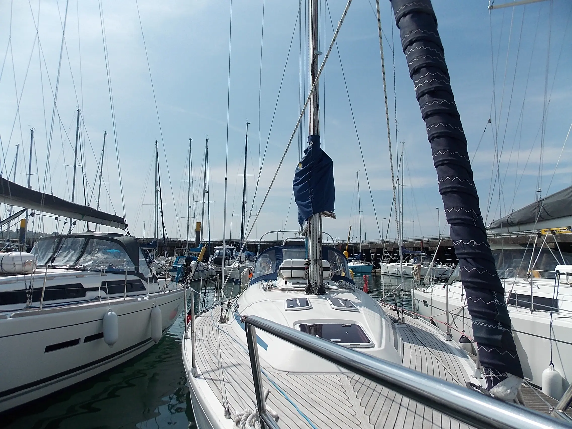 2004 Bavaria 36