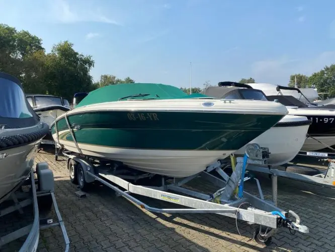 1999 Sea Ray 210 bowrider