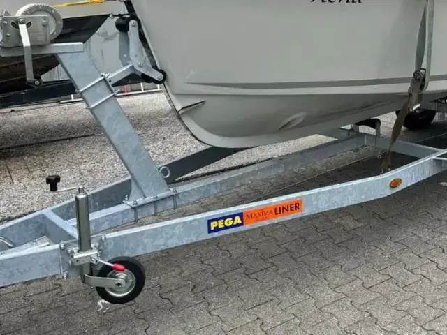 Pega Boottrailer 1350kg Maxima Liner