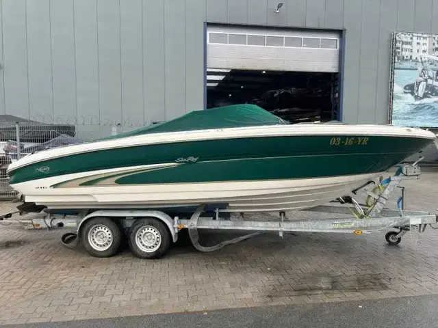 Sea Ray 210 Bow Rider