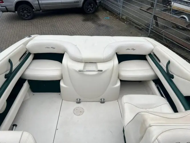 1999 Sea Ray 210 bowrider