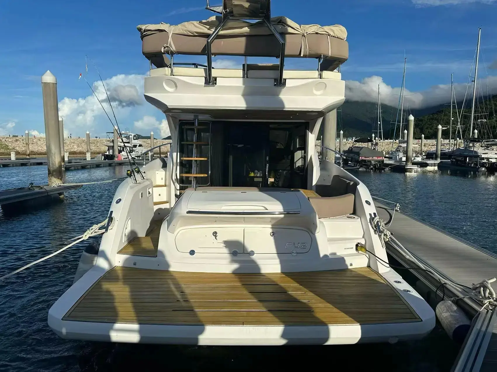 2017 Sessa f42 flybridge