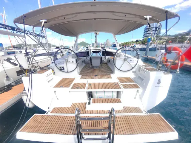 Beneteau Oceanis 48