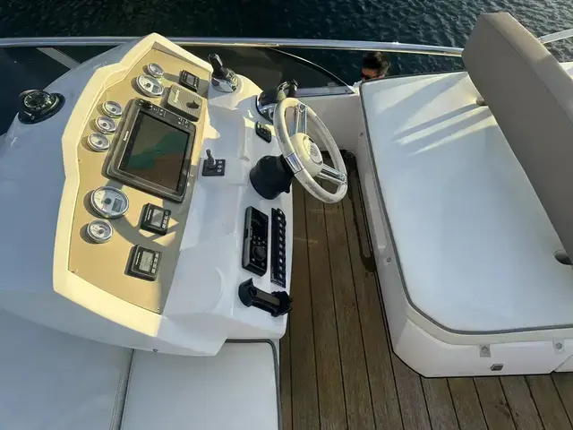 Sessa F42 Flybridge