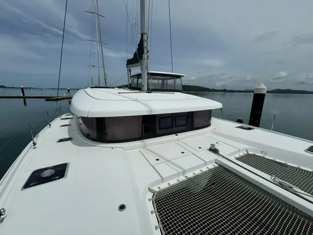 Lagoon 42