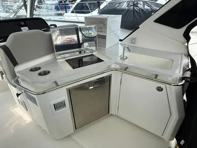 Aquila 36 Sport