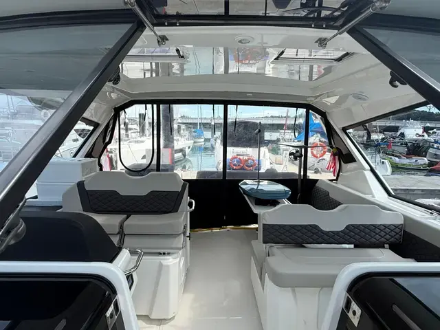 Aquila 36 Sport