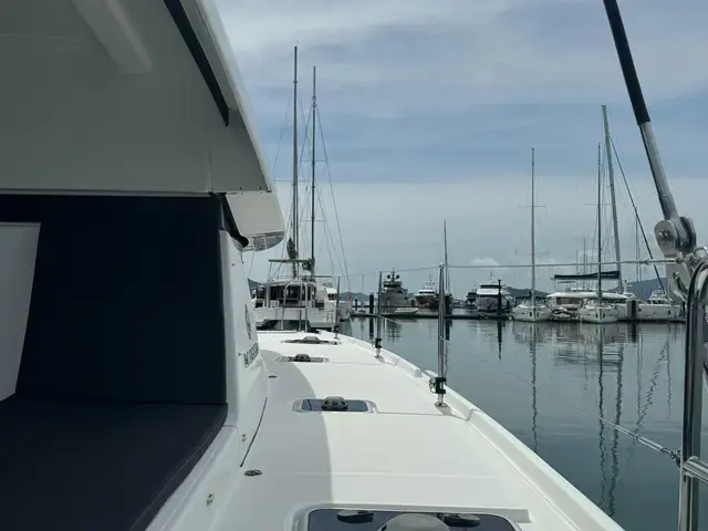 Lagoon 42