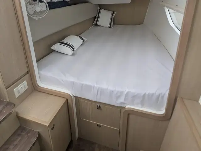 Aquila 36 Sport