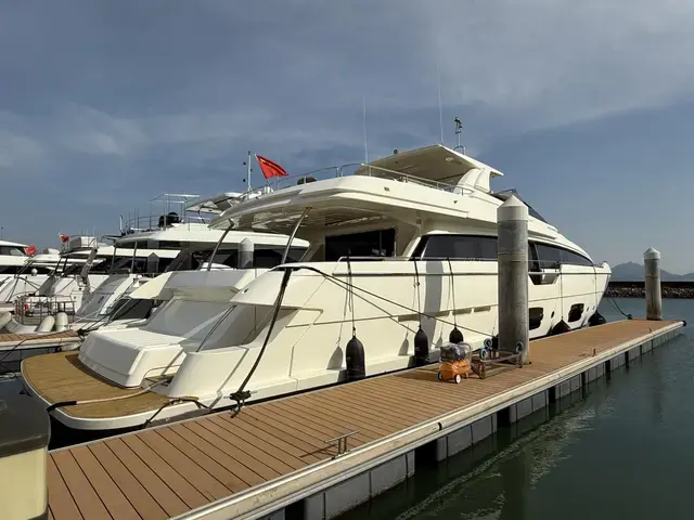 Ferretti Yachts 960