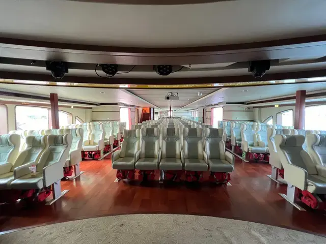 Jianglong Passenger Craft 49M