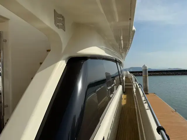 Ferretti Yachts 960