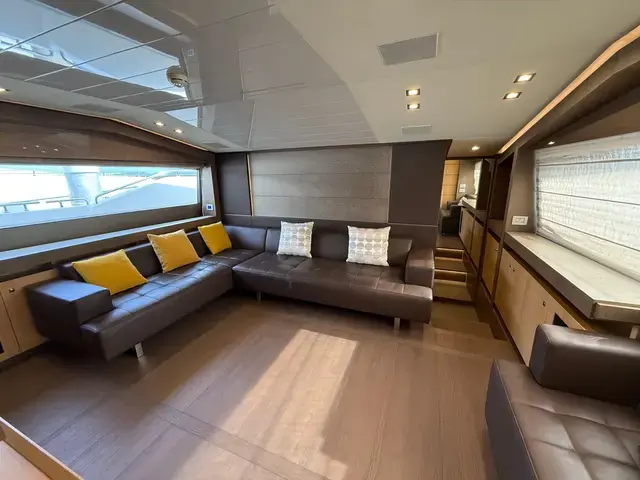 Ferretti Yachts 960