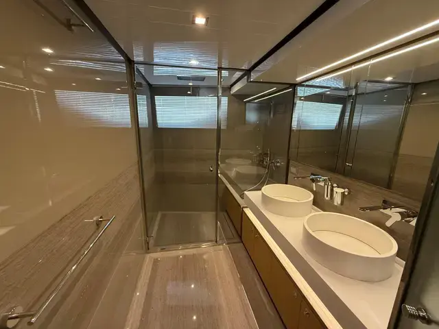 Ferretti Yachts 960