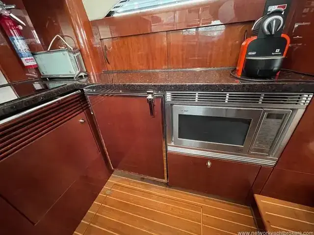 Fairline Squadron 58