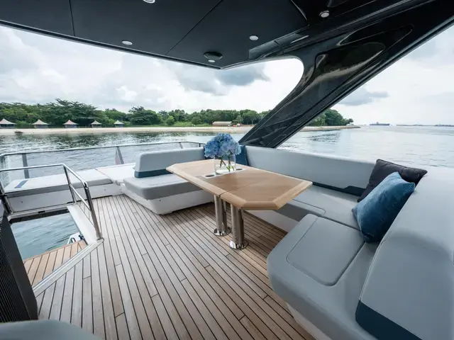 Fairline Squadron 58