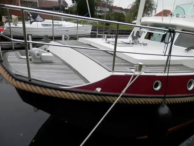 Linssen 380 Dutch Sturdy AC Twin