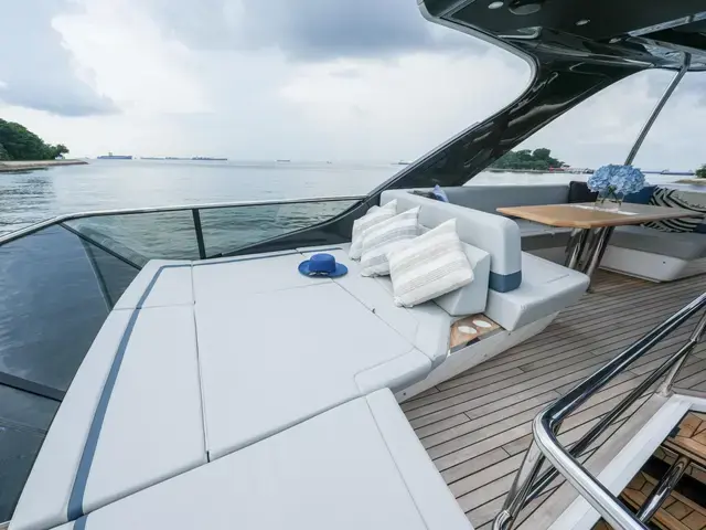 Fairline Squadron 58