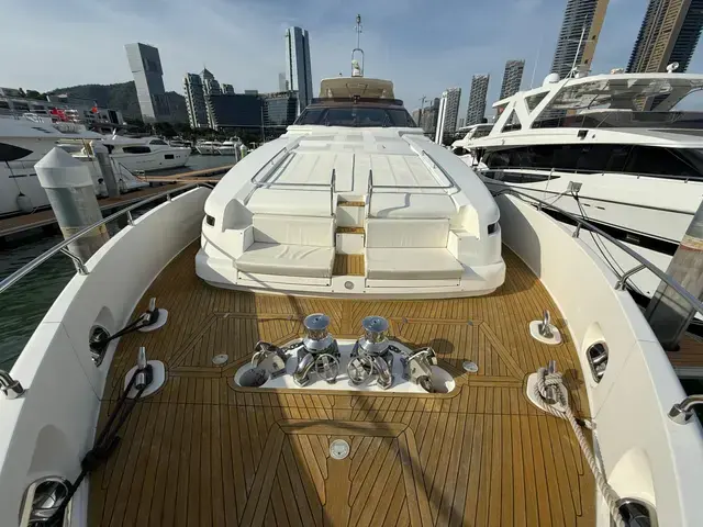 Ferretti Yachts 960