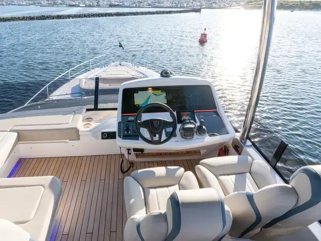 Fairline Squadron 58