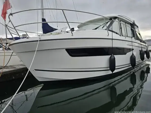 Jeanneau Merry Fisher 895