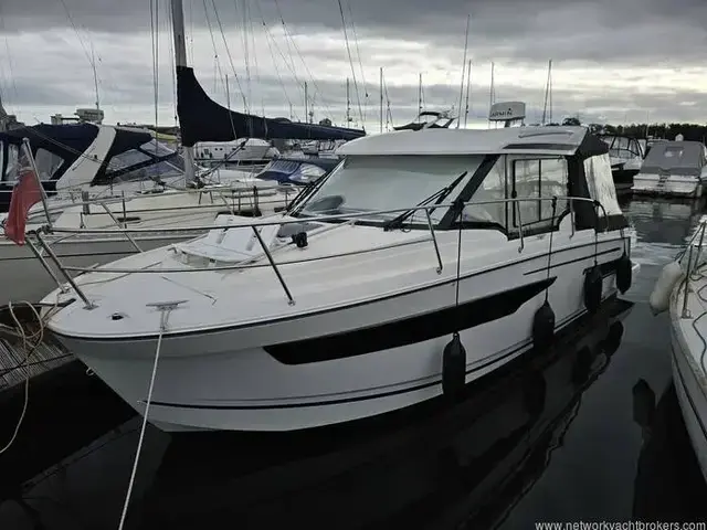 Jeanneau Merry Fisher 895