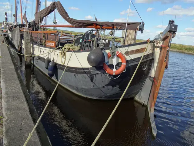 Hasselteraak 24.00 Charter-woonschip