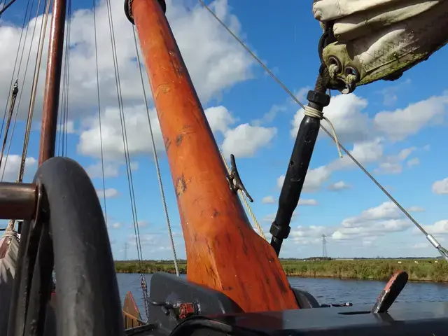 Hasselteraak 24.00 Charter-woonschip