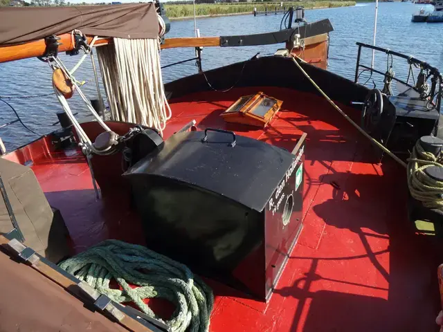 Hasselteraak 24.00 Charter-woonschip