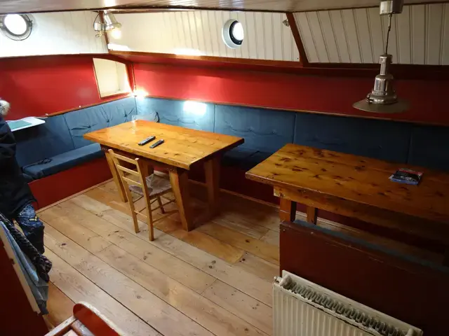 Hasselteraak 24.00 Charter-woonschip