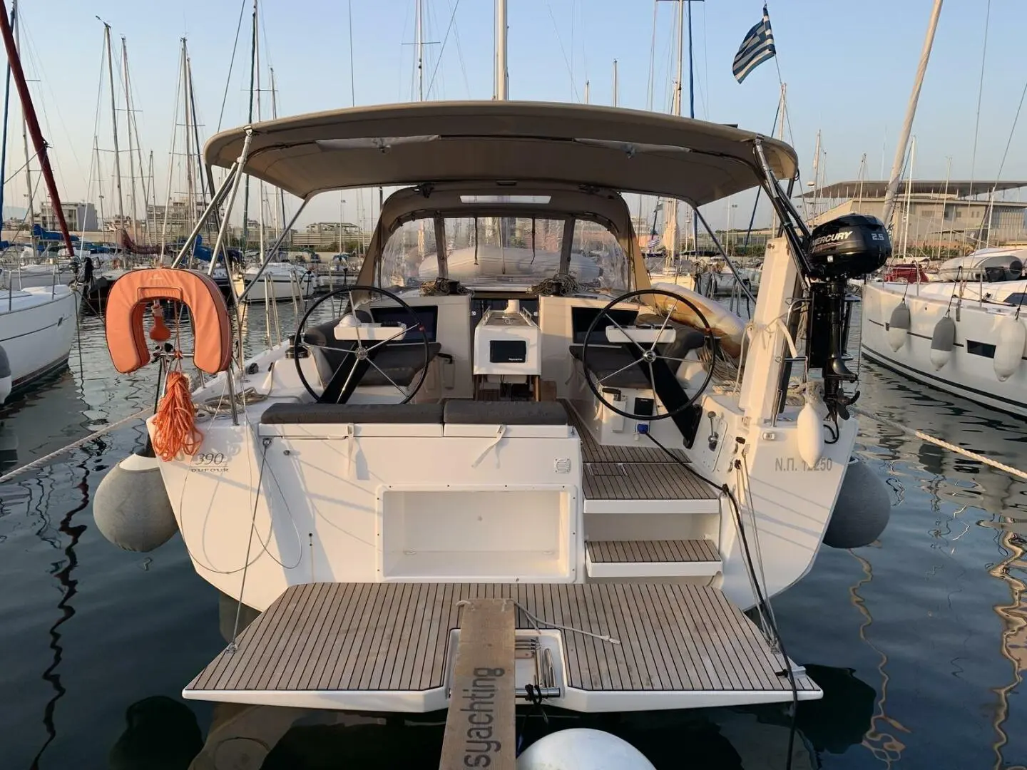 2019 Dufour 390 gl