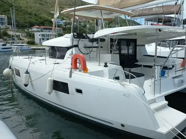 Lagoon 42