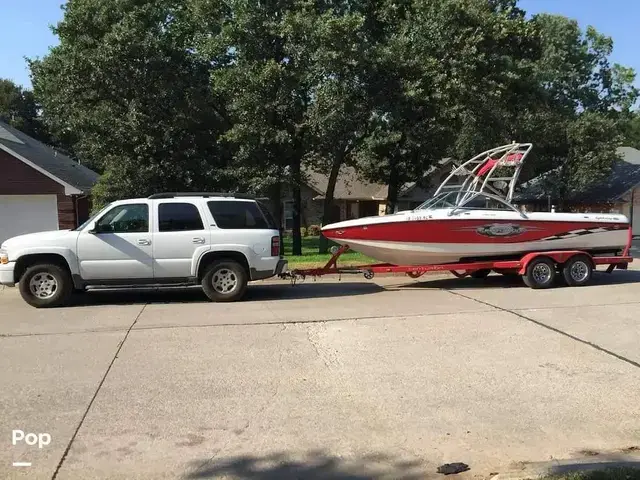 Centurion Boats Lightning Storm