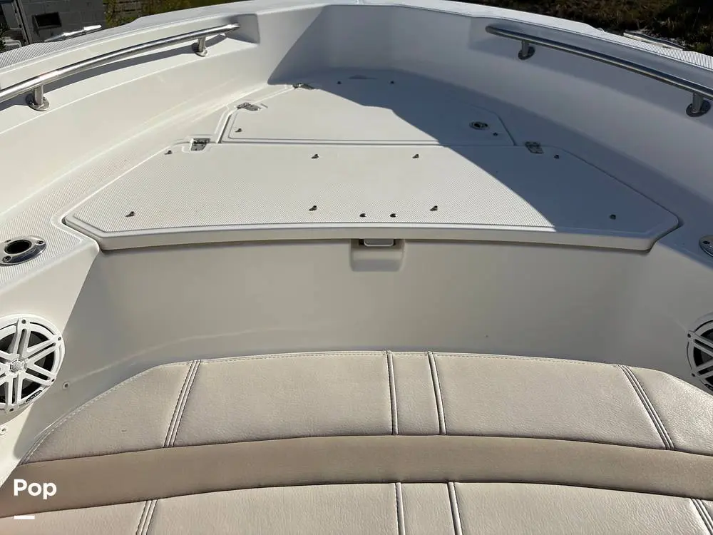 2022 Boston Whaler 220 dauntless