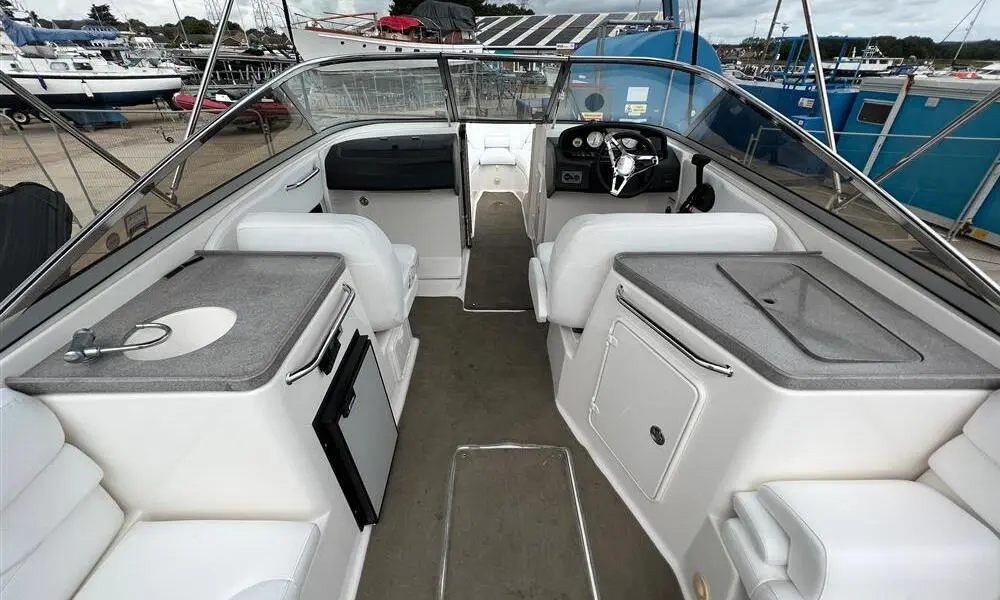 2008 Regal bowrider 2700