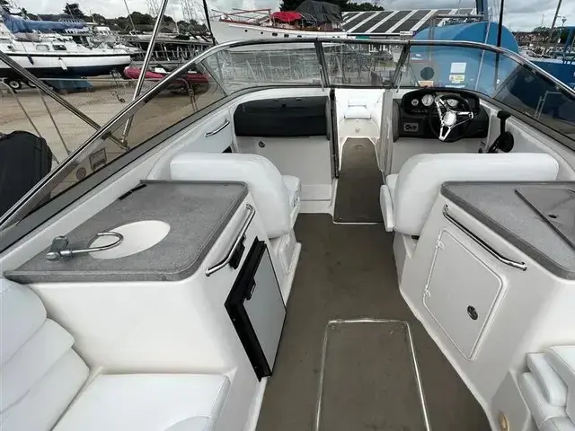 Regal 2700 Bowrider