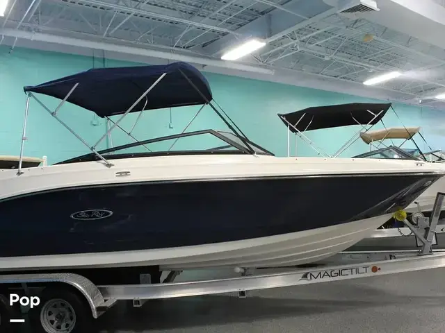 Sea Ray 230 Spx