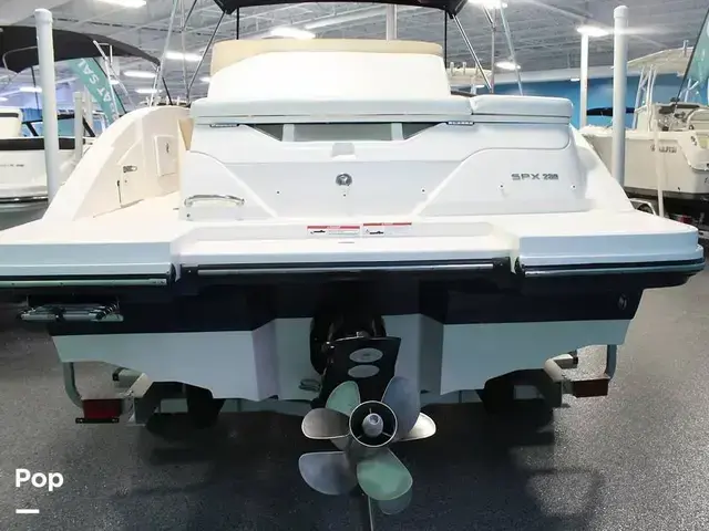 Sea Ray 230 Spx