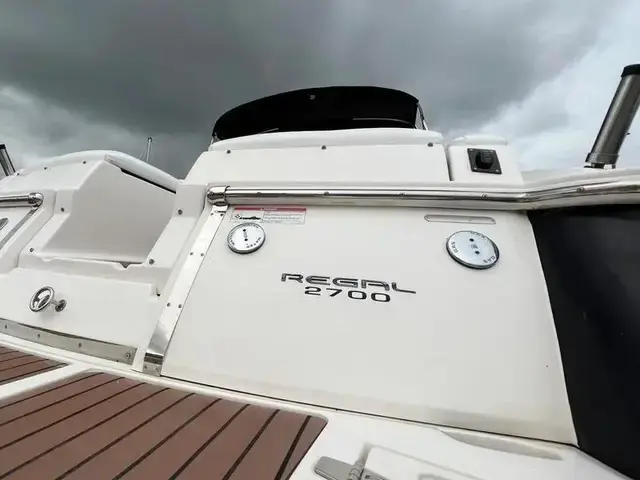 Regal 2700 Bowrider