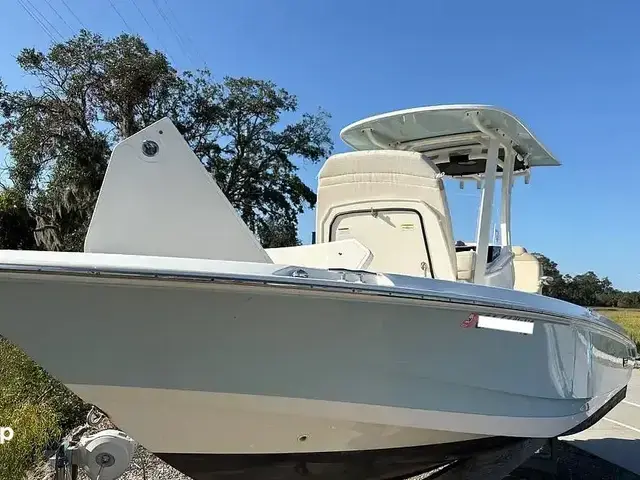 Boston Whaler 220 Dauntless