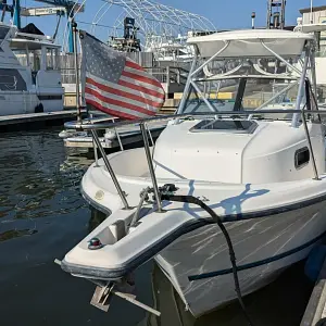 1998 Bayliner Trophy 2352 WA