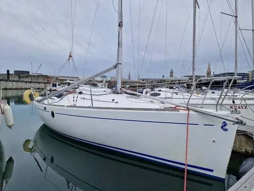 2001 Beneteau first 211