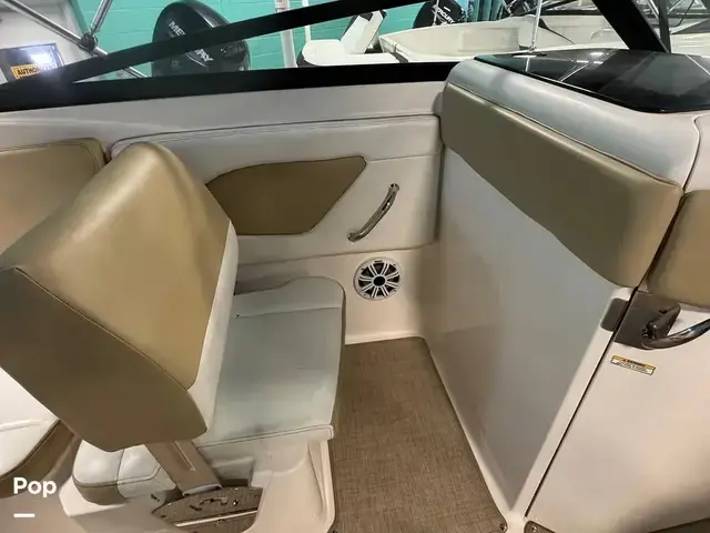 Sea Ray 230 Spx