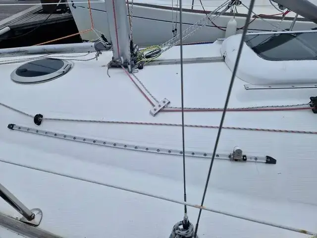 Beneteau First 211