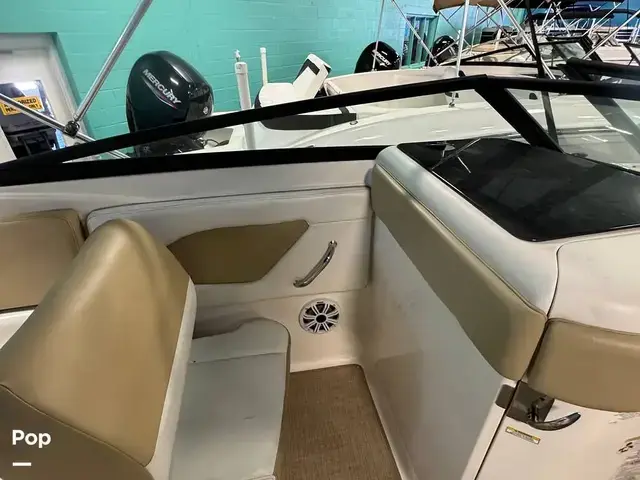 Sea Ray 230 Spx