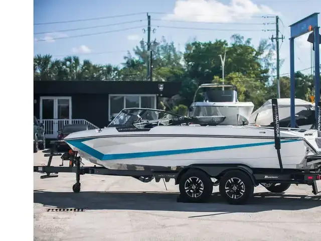 Nautique Boats Ski