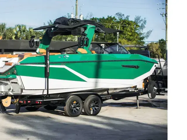 Nautique G23