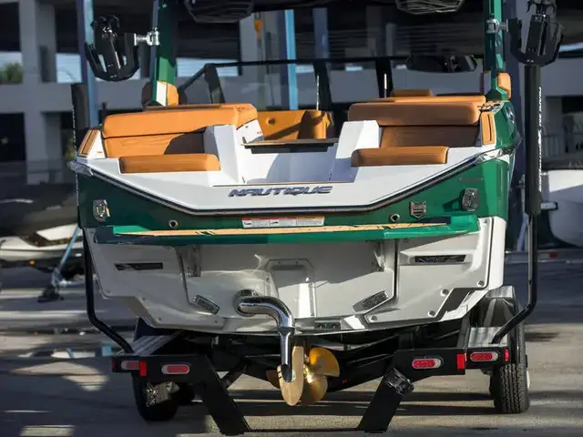 Nautique G23