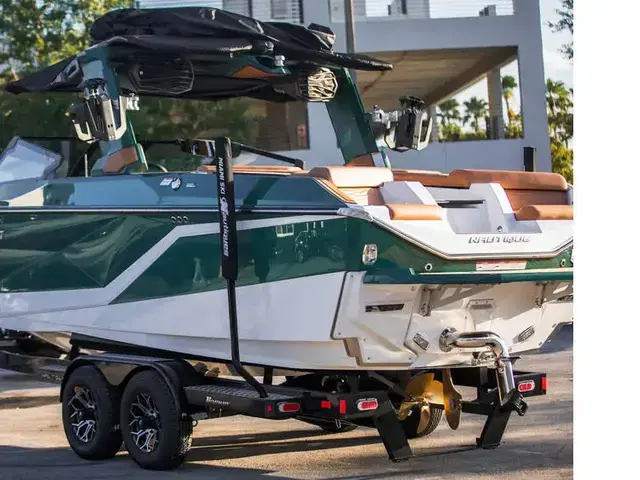 Nautique G23