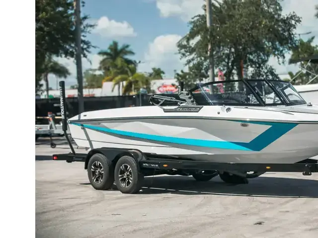 Nautique Boats Ski